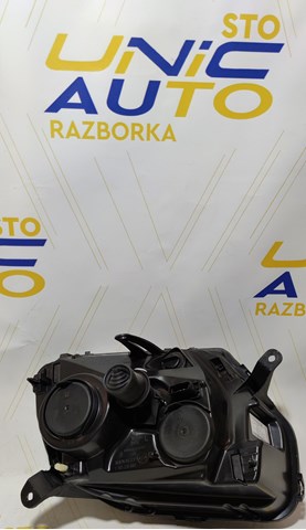Левая фара 676512095 Automotive Lighting