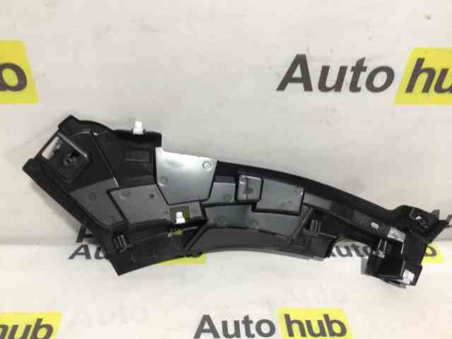 LR098694 Land Rover Левое крепление переднего бампера