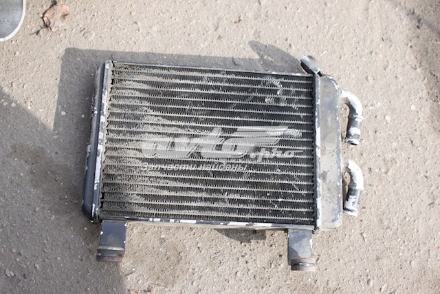 Радиатор охлаждения двигателя левый на Audi Q7 4L