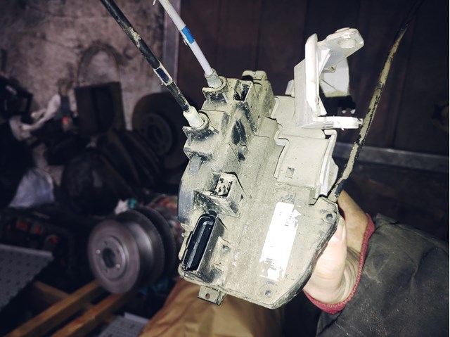 Купить 814102H000 Hyundai/Kia Замок двери задней левой