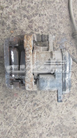 Суппорт задний правый LR043282 Land Rover
