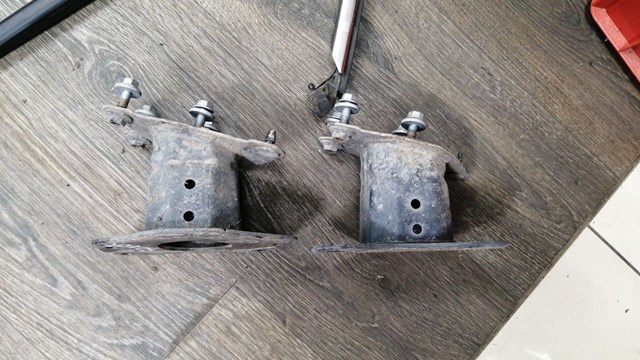Soporte Amplificador Para Parachoques Trasero 5201678010 TOYOTA