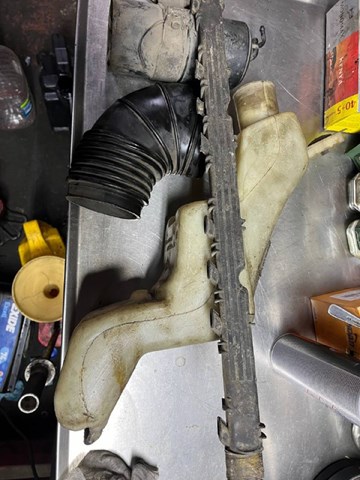 616613786120 BMW 