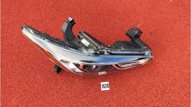 Купить 260109NR0A Nissan/Infiniti Фара основная правая