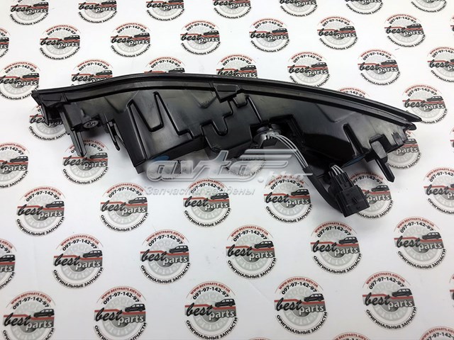 Фара противотуманная задняя, правая Land Rover LR136974 цена, от 114.30 USD