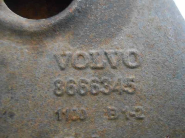  Volvo 8666345