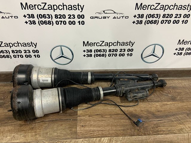 Стійка задня права A2213205613 MERCEDES