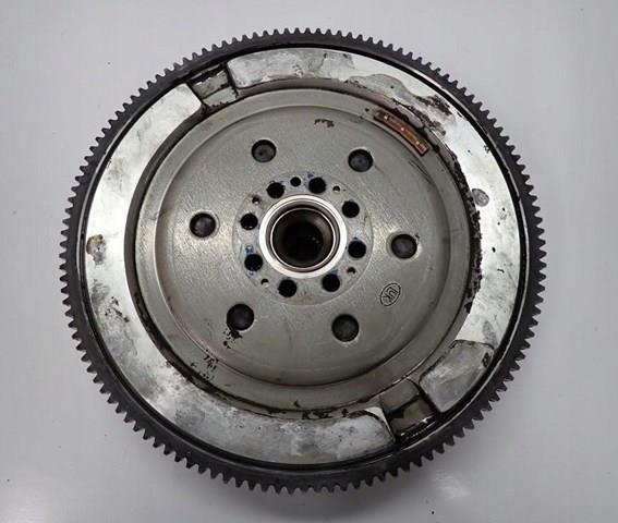 123101516R Renault (RVI) Демпферный маховик