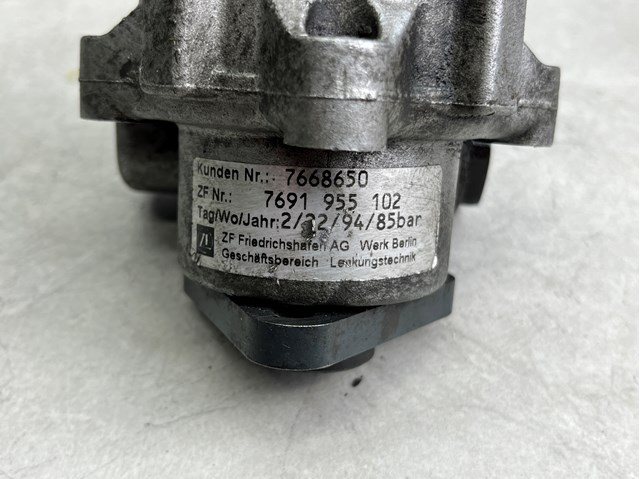 Compre 7668650 Fiat/Alfa/Lancia Bomba da Direção hidrâulica assistida