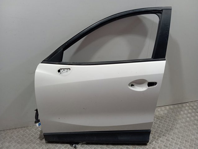 KDY35902XJ Mazda Водительская дверь