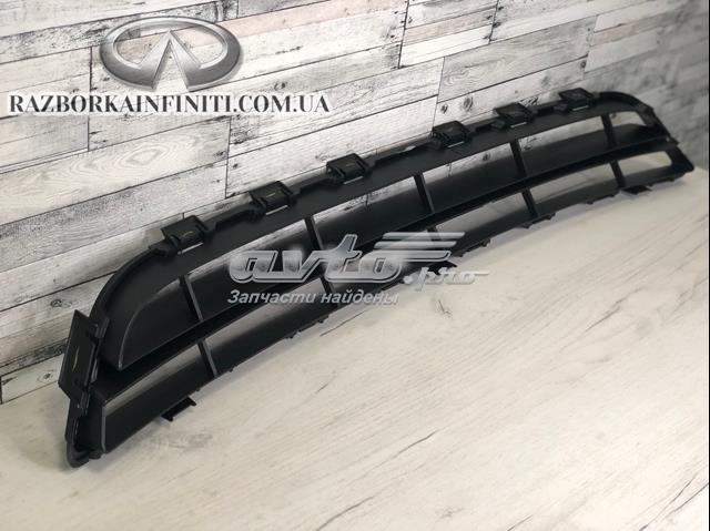 Купить 620743JA0A Nissan/Infiniti Решетка переднего бампера, центральная