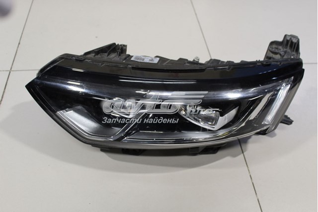 Левая фара 260604608R Renault (RVI)