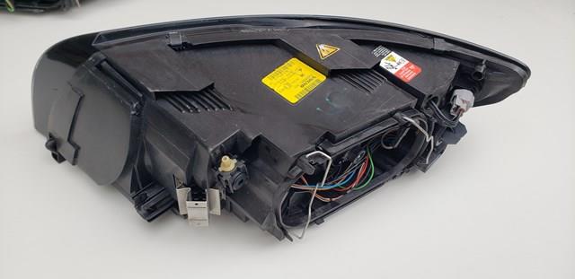 31335240 Volvo Фара передняя правая