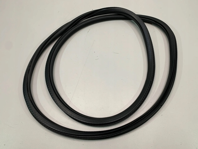 31689002 Volvo 