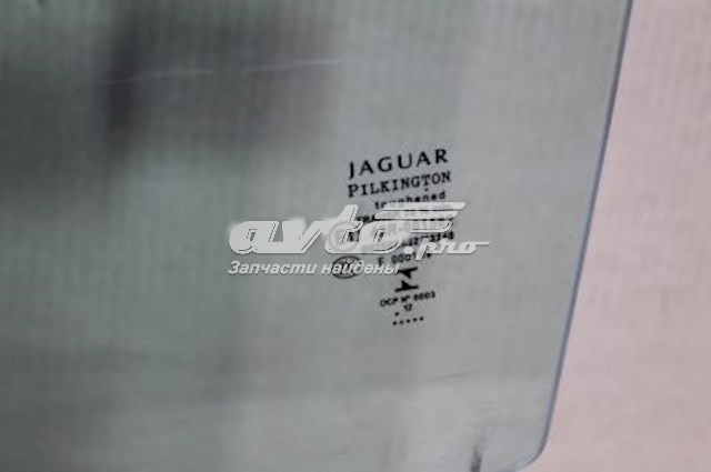 C2Z2828 Jaguar Стекло двери задней левой