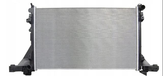 Радиатор охлаждения Polcar 60N1082