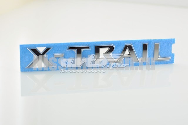 Emblema de tampa de porta-malas (emblema de firma) para Nissan X-Trail (T30)