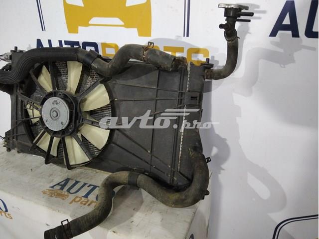 4220008431 Mazda radiador de esfriamento de motor