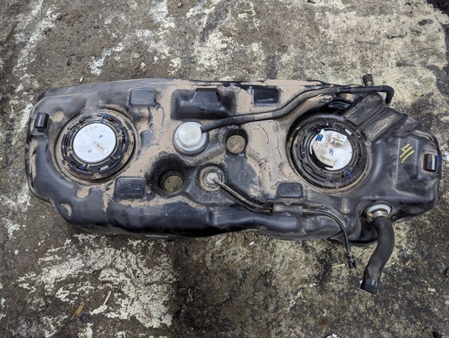 172026RR1A Nissan/Infiniti Бак топливный