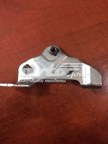 Правое крепление переднего бампера General Motors 13186900 цена, от 12.46 USD