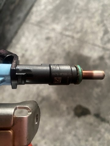 2248272 Ford Топливные форсунки