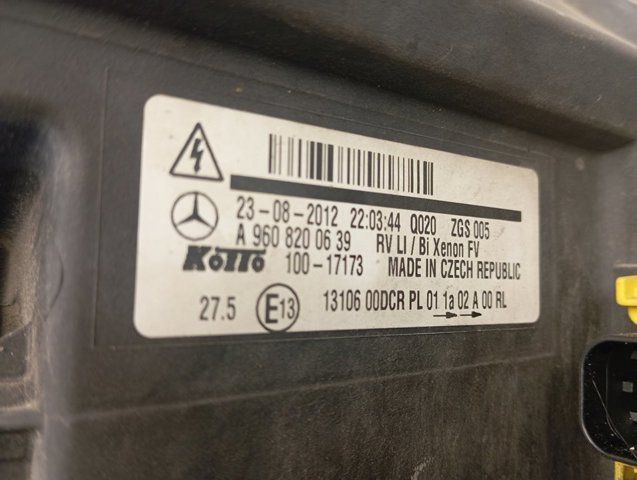 Правая фара A9608200639 Mercedes