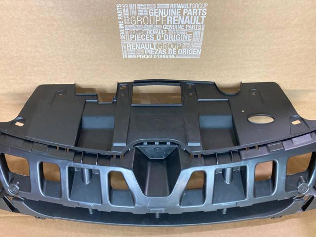 Облицовка радиатора Renault (RVI) 620360001R цена, от 57.05 USD