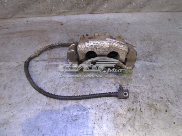 4814009150 Ssang Yong suporte do freio dianteiro direito