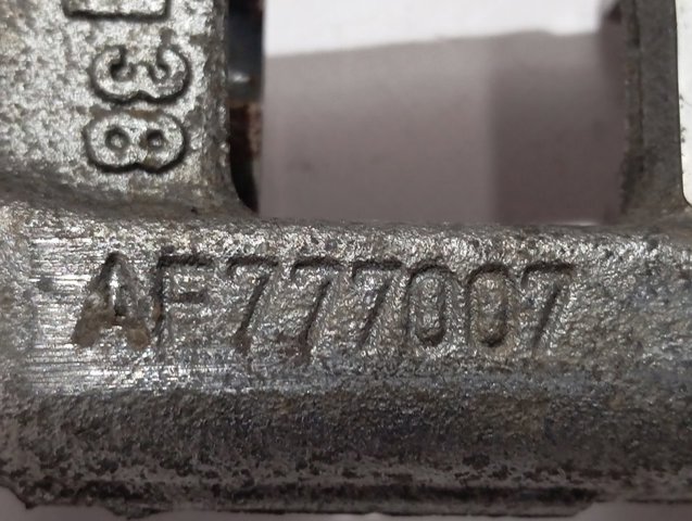 Суппорт задний левый 1608998880 Peugeot/Citroen