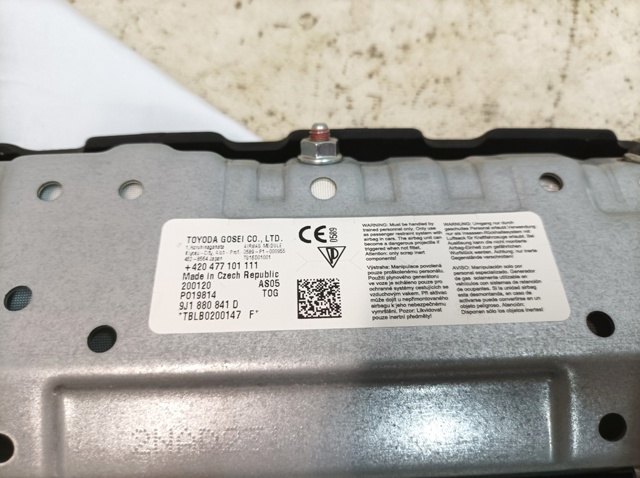 Эйрбэг защиты коленей нижняя Porsche 9J1880841D цена, от 82.63 USD
