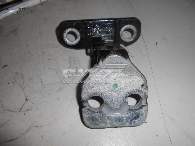 Дверной шарнир правый передний Land Rover LR027585 цена, от 24.69 USD