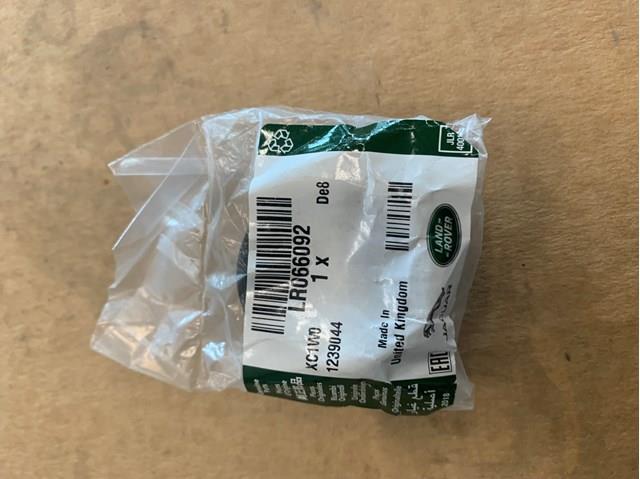 LR066092 Land Rover 