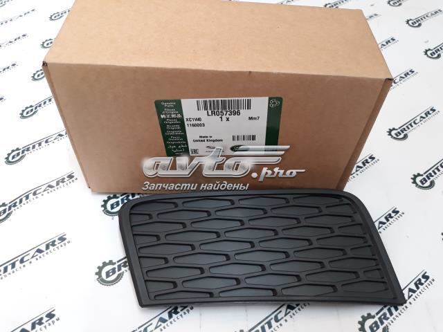 LR057396 Land Rover Решетка бампера переднего левая верхняя