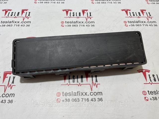 Подушка безопасности (AIRBAG) пассажирская, защиты коленей Tesla 100526000G цена, от 2245.00 UAH