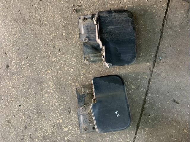 Faldilla guardabarro trasera derecha MR230944 MITSUBISHI