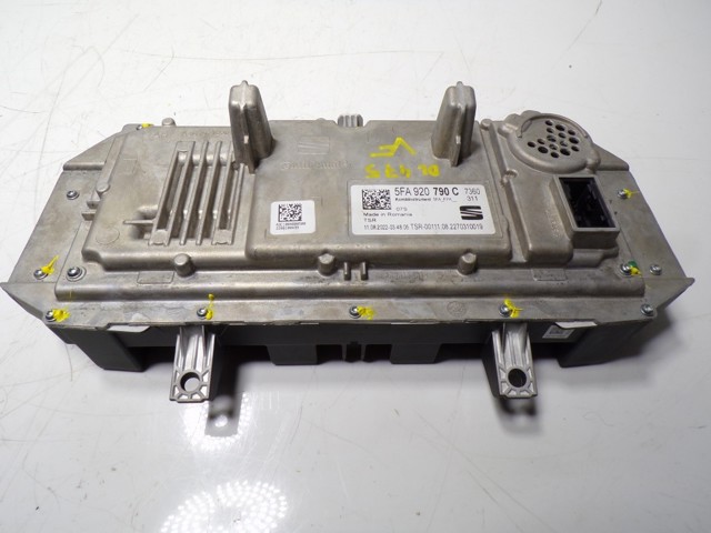 Приборная доска (щиток приборов) VAG 5FA920790C цена, от 267.29 USD