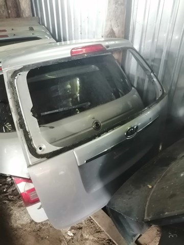 Porta traseira (3ª/5ª porta-malas (tampa de alcapão) KIA Carnival III UVP