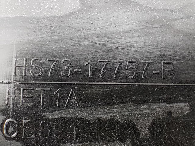 Передний бампер HS7317757R Ford