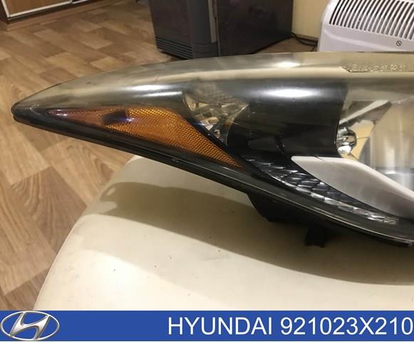 921023X210 Hyundai/Kia Фара передняя правая
