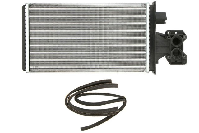 504078680 Iveco Радиатор отопителя салона