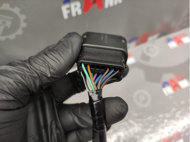 Левое боковое зеркало DS7317683 Ford