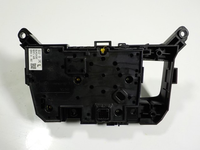 BDGF66CM0 Mazda Многофункциональный джойстик управления