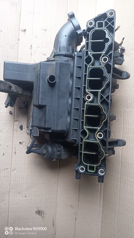 Впускной коллектор 55559368 General Motors
