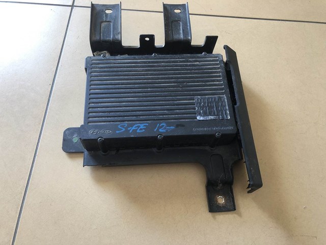  Hyundai/Kia 963702W000 цена, от 186.42 USD
