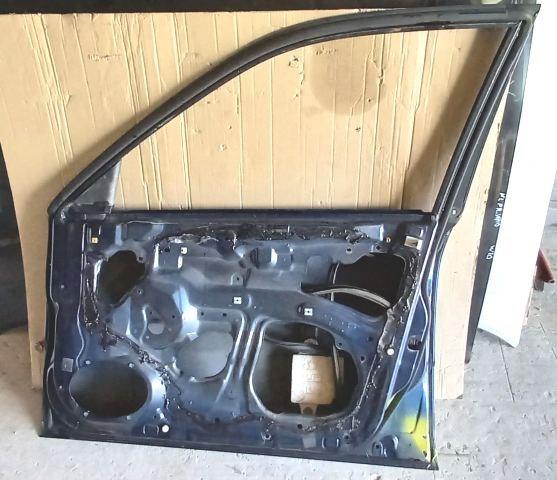 MR208850 Mitsubishi Дверь передняя правая