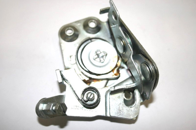 Замок двери задней правой на ВАЗ 2107  