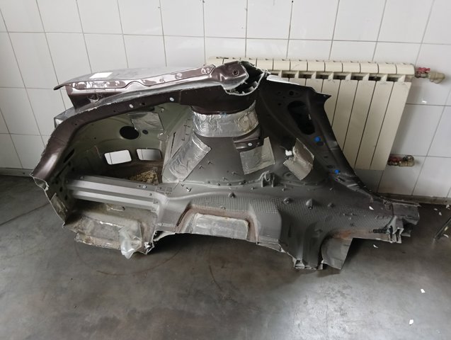 Ремчасть кузова левая Tesla 1024208S0B