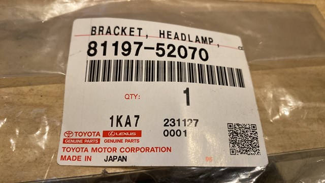 8119752070 Toyota 