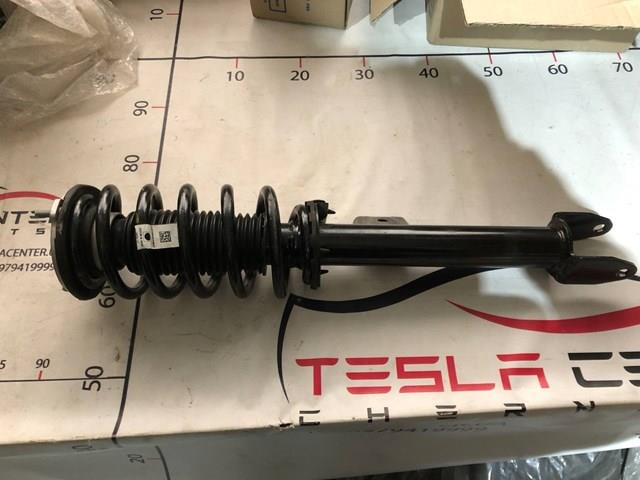 104436900E Tesla Motors амортизатор передний правый