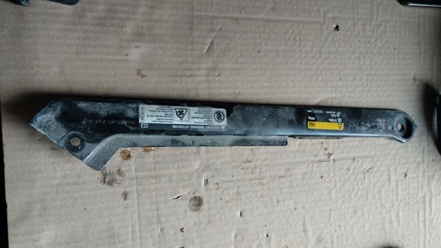 Soporte del panel frontal derecho 5G0805932 VAG